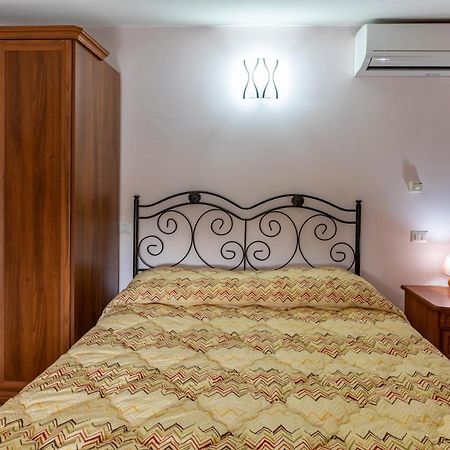Il Contado B&B Castel Sant'Elia Bagian luar foto