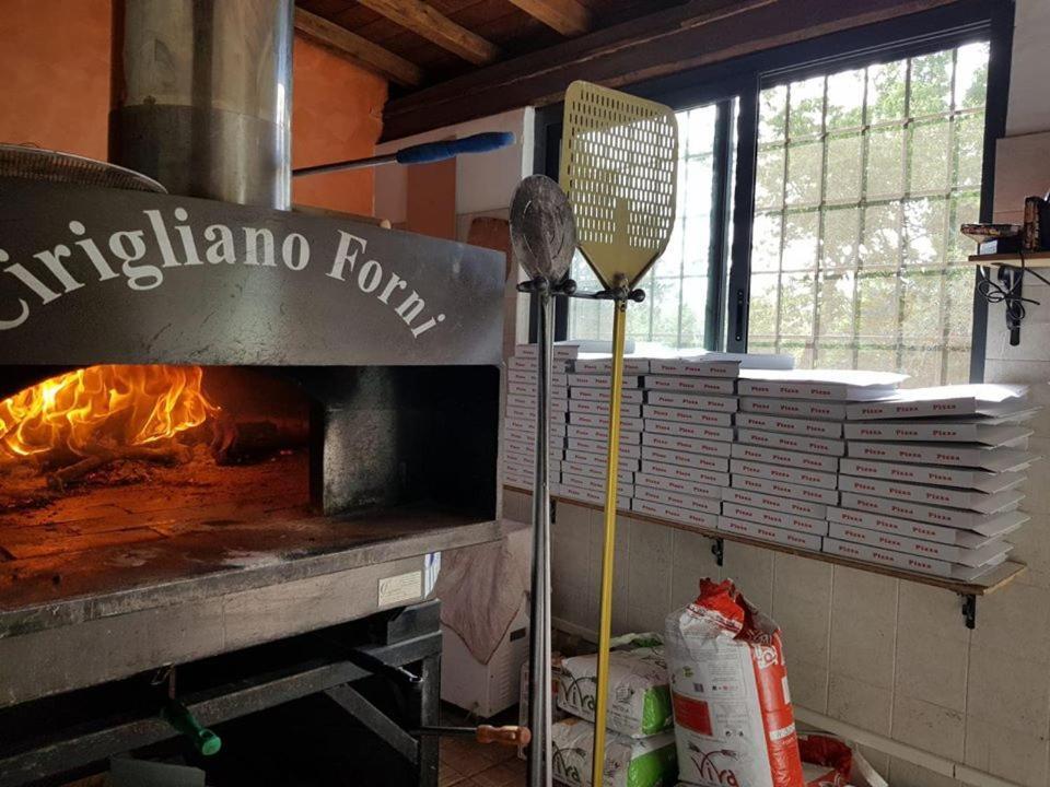 Il Contado B&B Castel Sant'Elia Bagian luar foto